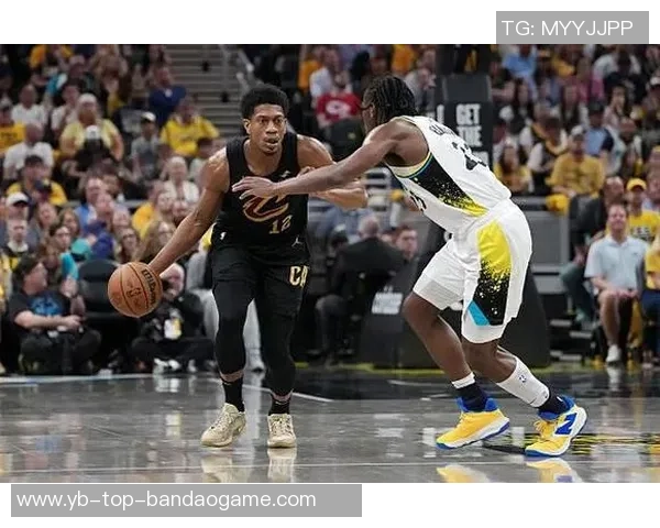 亨特表现出色16投8中三分命中率高达33贡献20分7篮板2抢断正负值高达19 亨特表现出色16投8中三分命中率高达33贡献20分7篮板2抢断正负值高达19